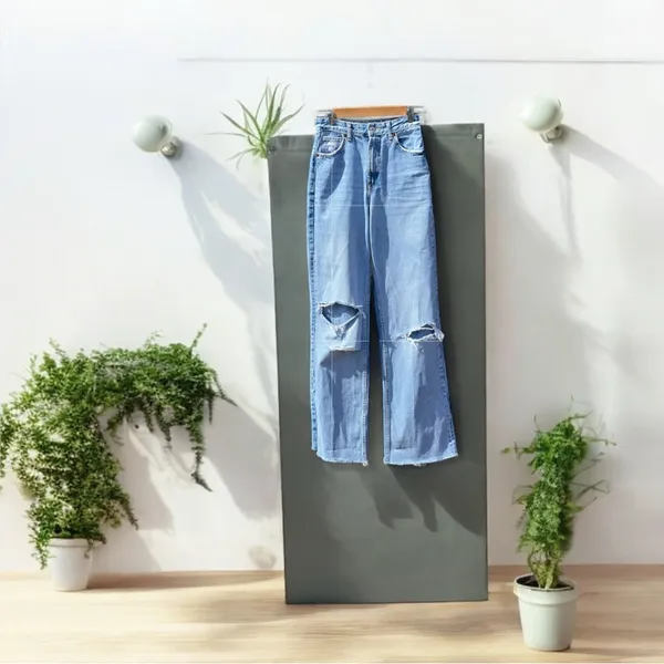 Zara women’s high - waisted Ripped wide leg jeans - Image 4
