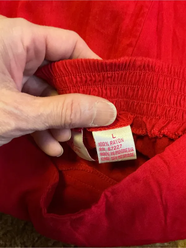 Vintage 80s Penny Lane Red High Rise Rayon Shorts Elastic Waist Pockets Large - Image 4