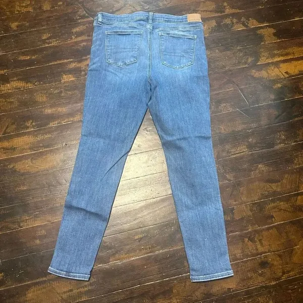 American Eagle distressed 14 minimalist normcore jeggings - Image 3