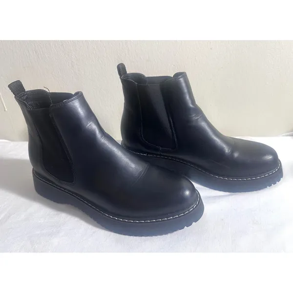 Madden Girl Black Chelsea Boots Women 9M Chunky Lug Sole Y2K Grunge Goth Biker - Image 2