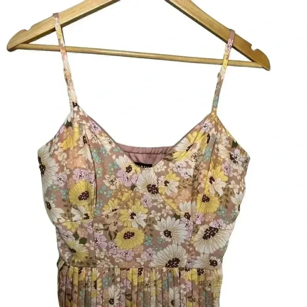 Max + Ash Floral Pleated Dress‎ Large - Image 3