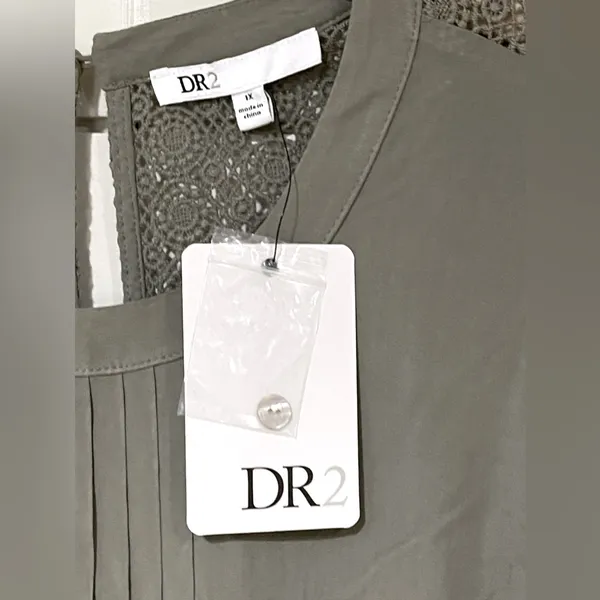 DR2 Olive Green Sleeveless Top with Lace and Ruffle Size 1X - Image 4