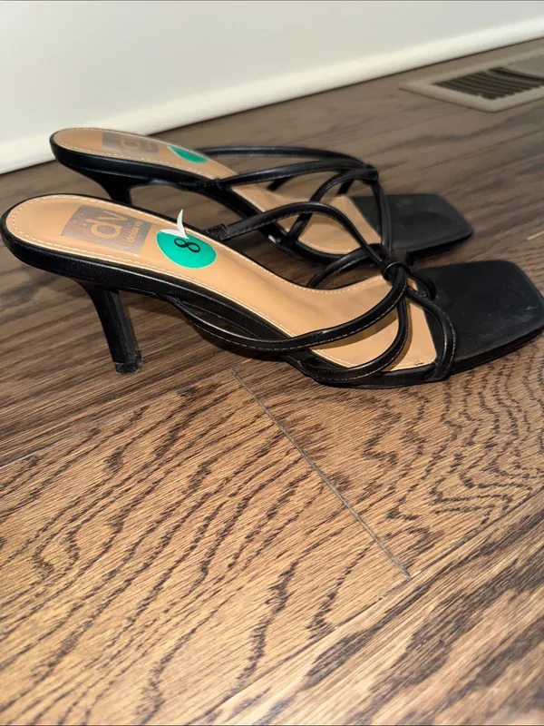 Dolce Vita Black Strappy Square - Image 2