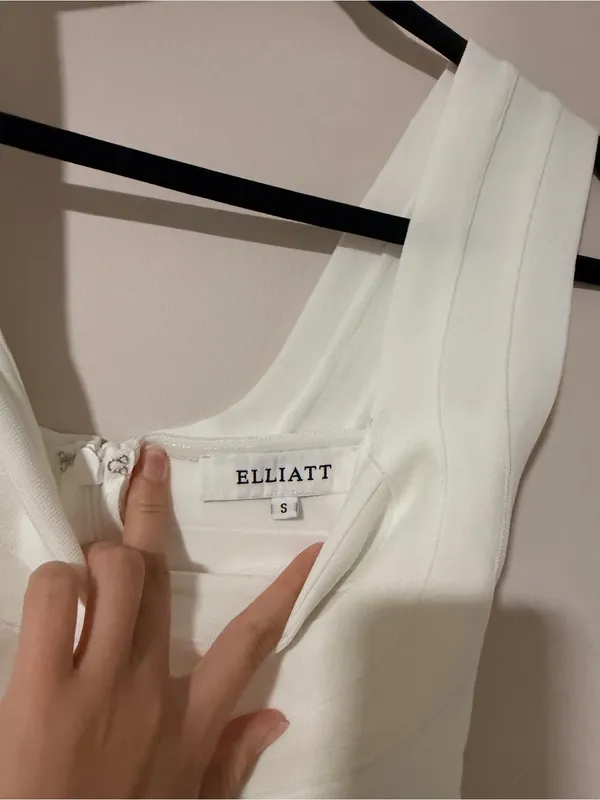 elliatt fiona white fitted bodycon bandage knit maxi gown dress size small - Image 6