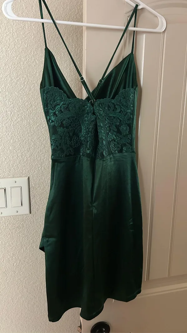 Windsor Dress Homecoming Dark Green - Image 2