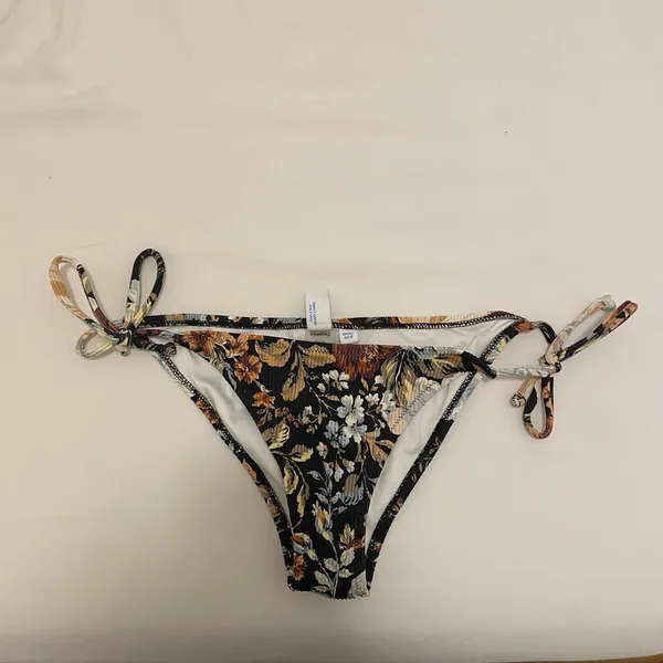 Poolside Paradiso Wallflower String Bikini Bottoms Size Small - Image 4