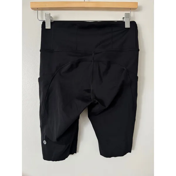 Lululemon 6 Fast And Free Short 10" in Black - Image 5