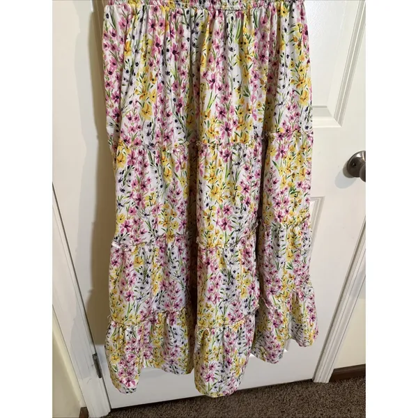 Crown & Ivory Multi Color Floral Sleeveless Smocked Midi Dress Large - Image 3
