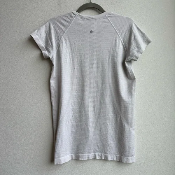 Lululemon Swiftly Tech Short Sleeve Crew White Size 10 Size Medium - Image 6
