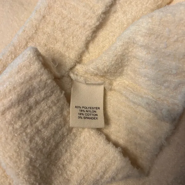 Women’s Marled White Sweater Size S Excellent PreOwned Condition - Image 4