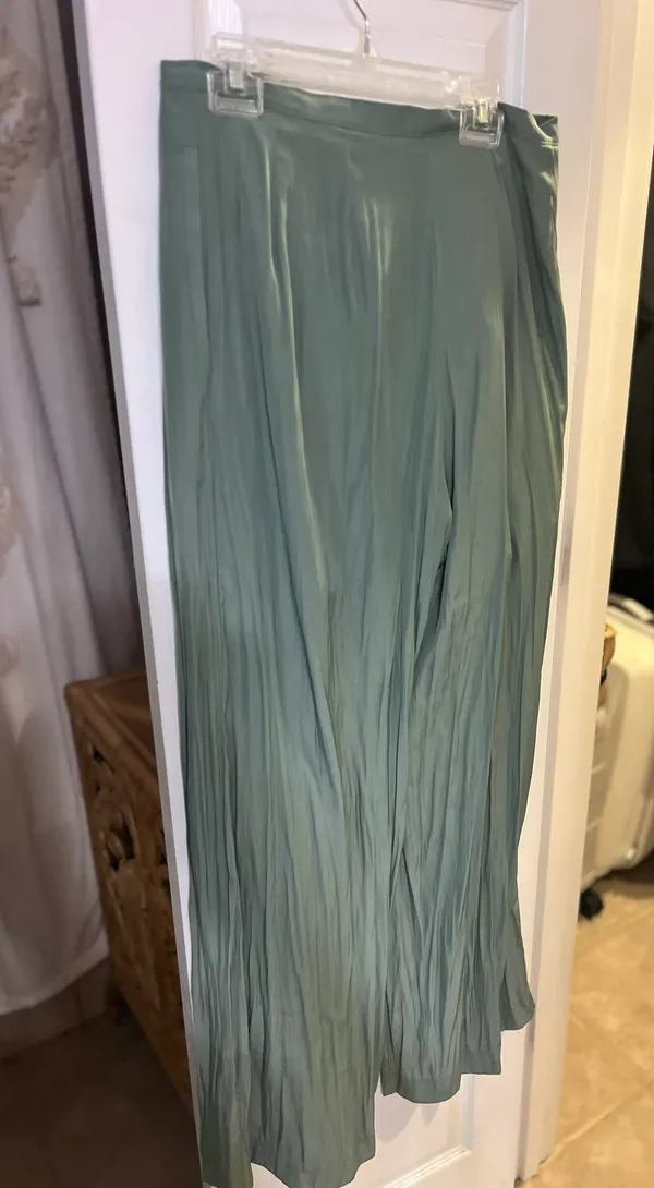 Green Pants Size L - Image 2