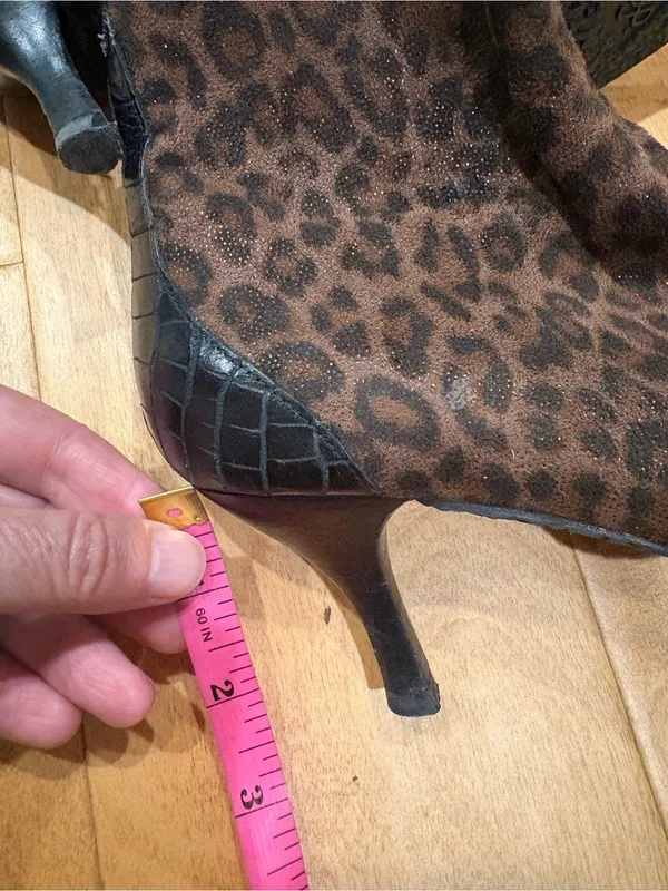 Donald J. Pliner Lola leopard-print ankle boots booties pointed tow sz 7.5 brown - Image 7