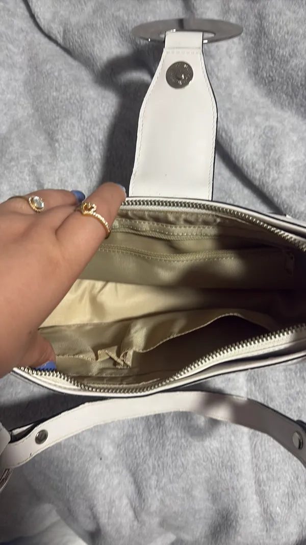 Guess Vintage Shoulder Bag - Image 2