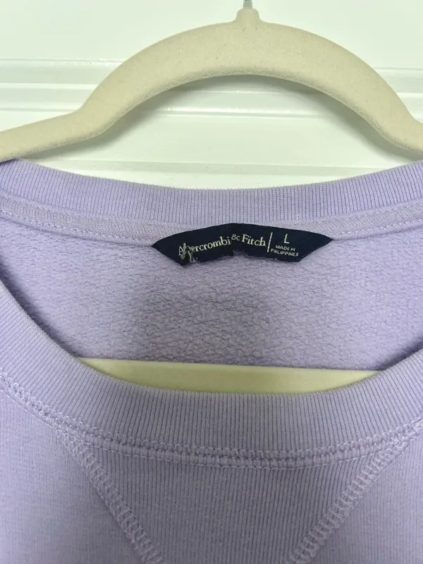 Abercrombie Sweatshirt - Image 2