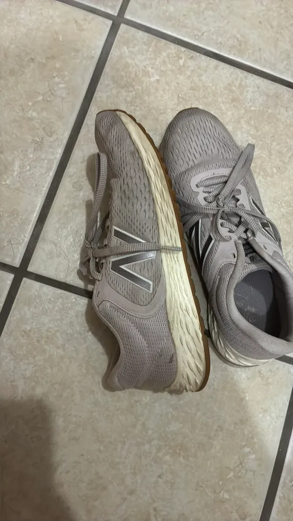 New Balance Sneakers Women’s - Image 3