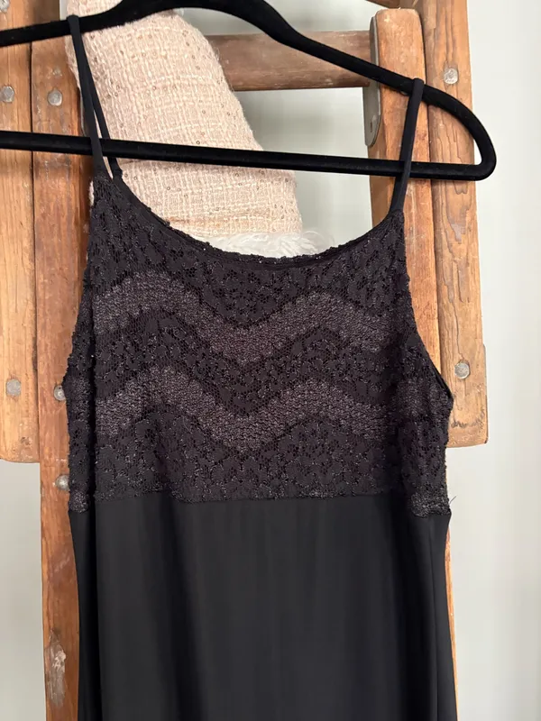 Planet love size medium, black maxi dress with lace top - Image 3