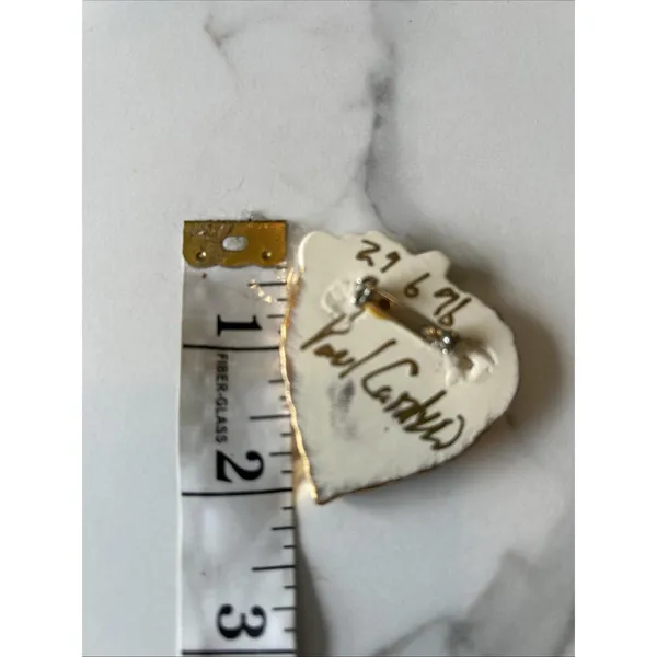 Paul Cardew Signed Ceramic Heart Brooch I Brew With‎ Cardew Pop Art Vintage 1996 - Image 3