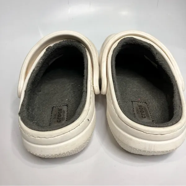 Crocs lined clogs‎ originals size 6 white - Image 6
