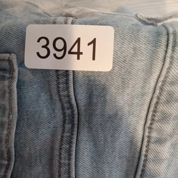 American Eagle outfitters women's high rise jeans summer 2024 size 18 short - Image 7