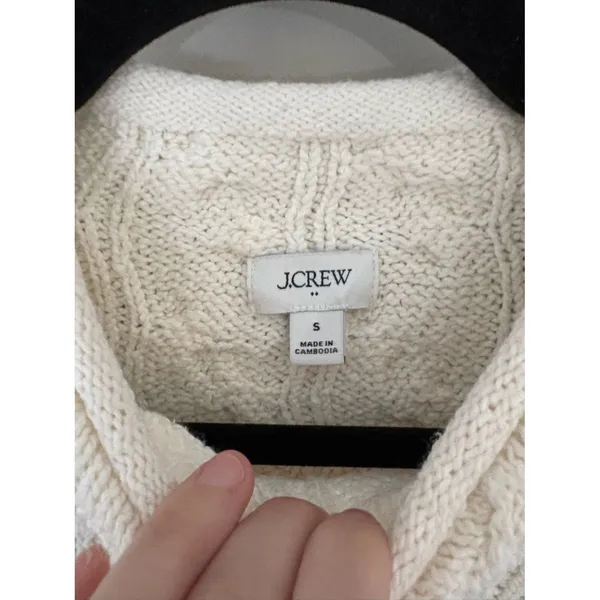 J.Crew Cream Cable Knit Sweater Size Small Cozy Classic Pullover - Image 3