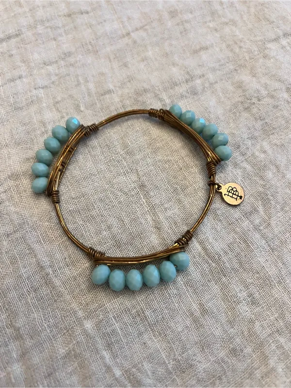 Bourbon and Bowties Turquoise Beaded Bracelet - Image 3