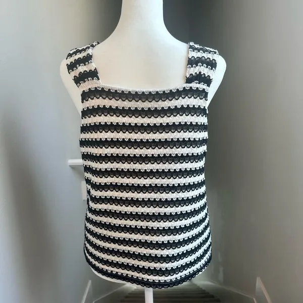LOFT‎ Black and White Striped Crochet V-Neck Top Size Small - Image 3