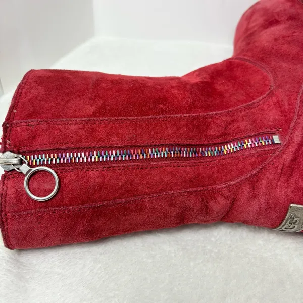 UGG Australia Peyton Red Boots with Rainbow‎ Zippers Size 5 - Image 10