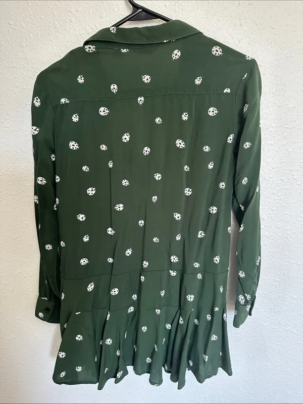 Anthropologie 11-1-Tylho Lakin Green Tunic Ladybug Button Down Shirt Size Small - Image 4