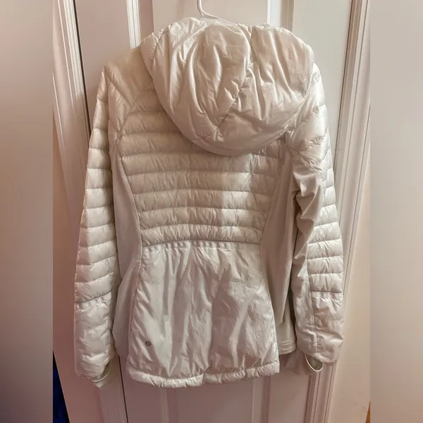 Lululemon Down For A Run Jacket II
White EUC - Image 4