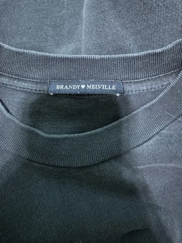 Brandy Melville Long Sleeve Top - Image 4