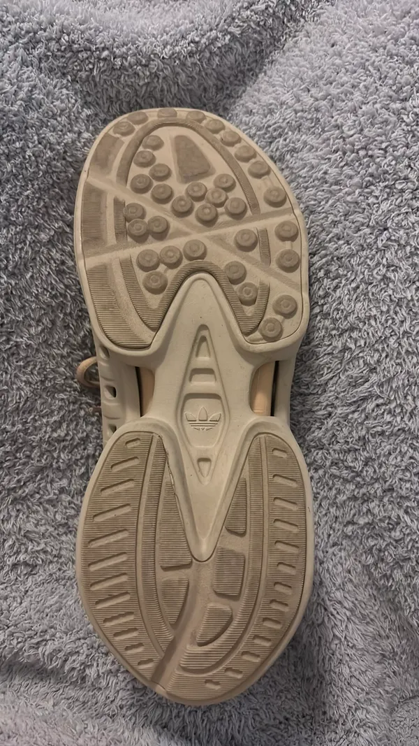 Men’s Adidas Sneakers 10 - Image 5