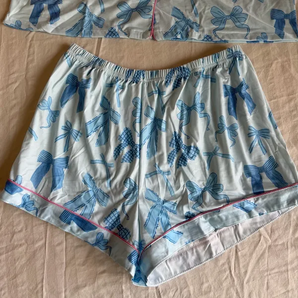 Women's Two Piece Short Sleeve and Shorts Pajamas Blue Size M #260255 - Image 2