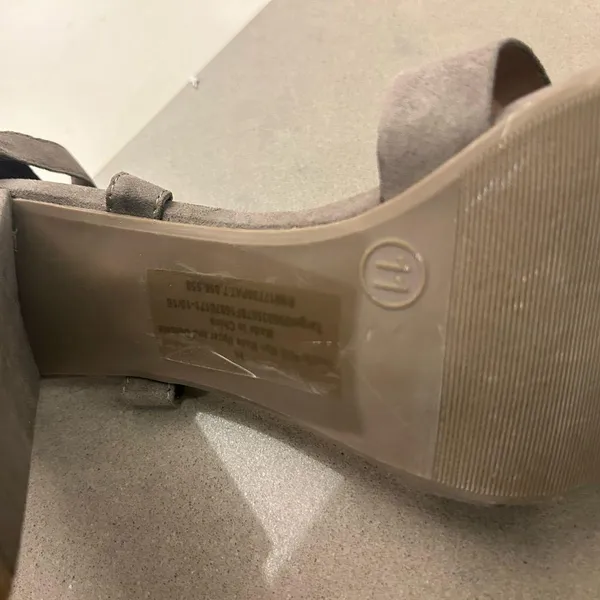 Heels Elegant Gray Women's Heeled Sandals Size 11 Mossimo - Image 6