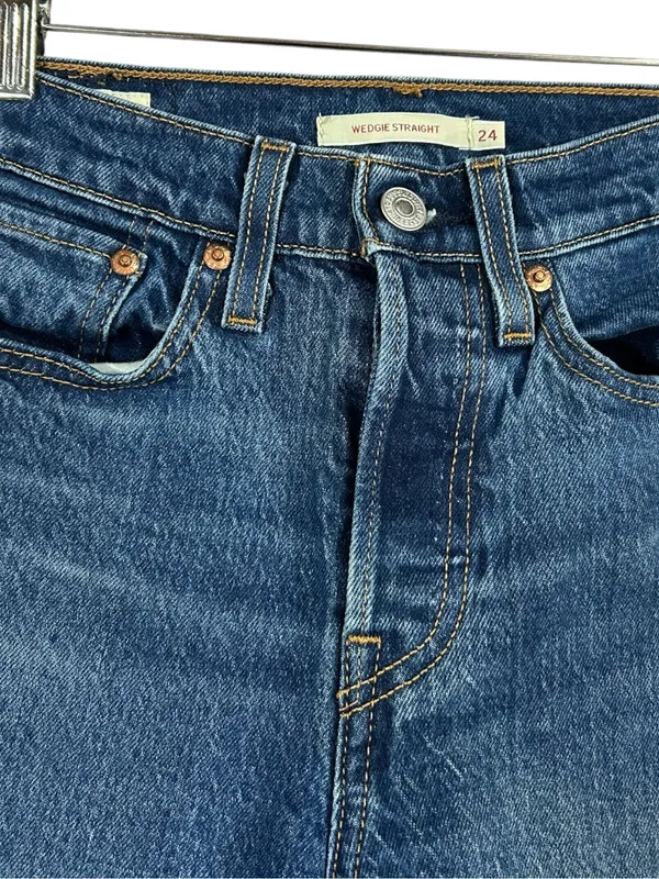 Levi's Wedgie Straight Leg Classic Blue Jeans Button Fly WOMEN’S SIZE 24 Waist - Image 2
