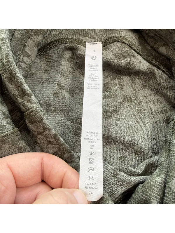 Lululemon Floral Camo High Rise Flare Leggings Womens 4 Olive Green Yoga Pants - Image 3