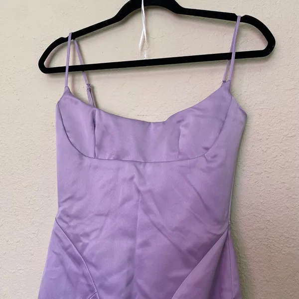 House of CB ‘Helena’ Orchid Satin Midi Dress with Feathered Trim NWOT size S - Image 6