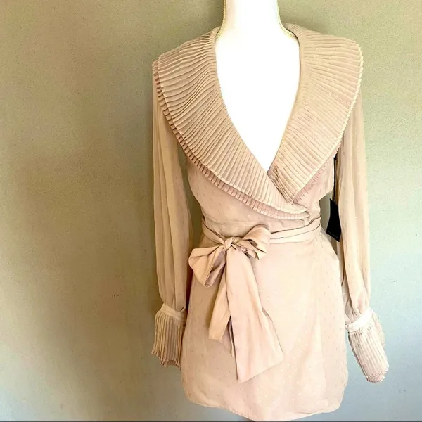 NWT Chrissy Teigen x Revolve Sands Ruffle Mini Wrap Dress, Blush/Ivory XS - Image 4