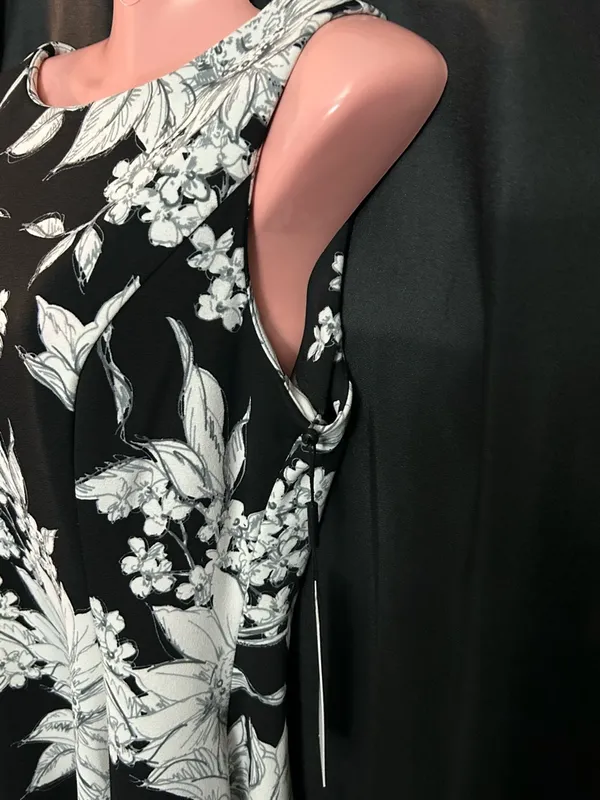 Calvin Klein Women’s Black & White Floral Print Dress SZ 8 NWT - Image 5