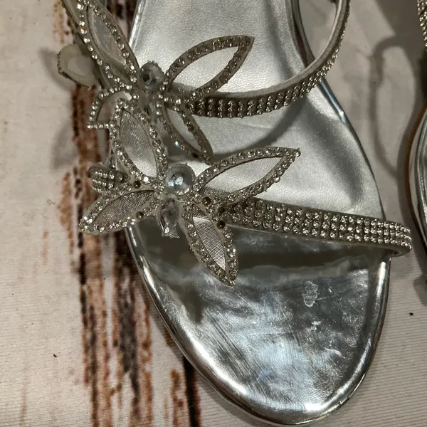 Nwot Wild‎ Diva Butterfly Wrapped Rhinestone Sandals - Image 8