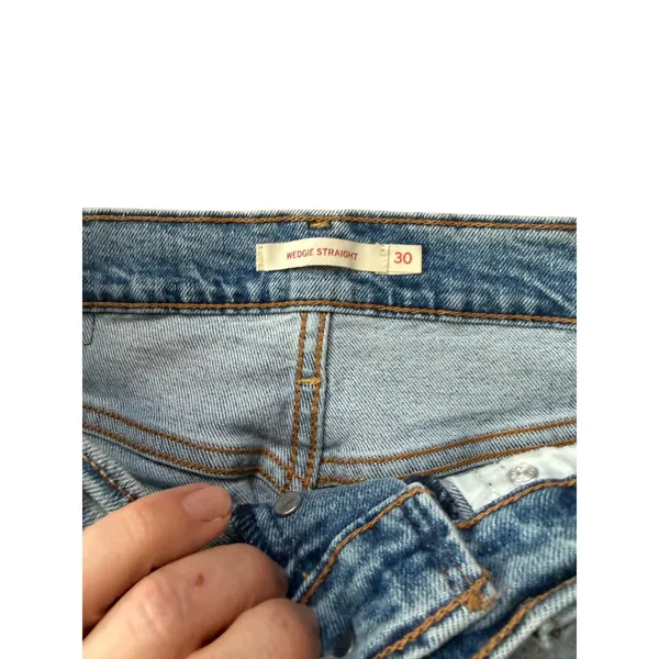 Levis Wedgie Straight High Rise Distressed Jeans Light Wash Blue Size 30 - Image 3