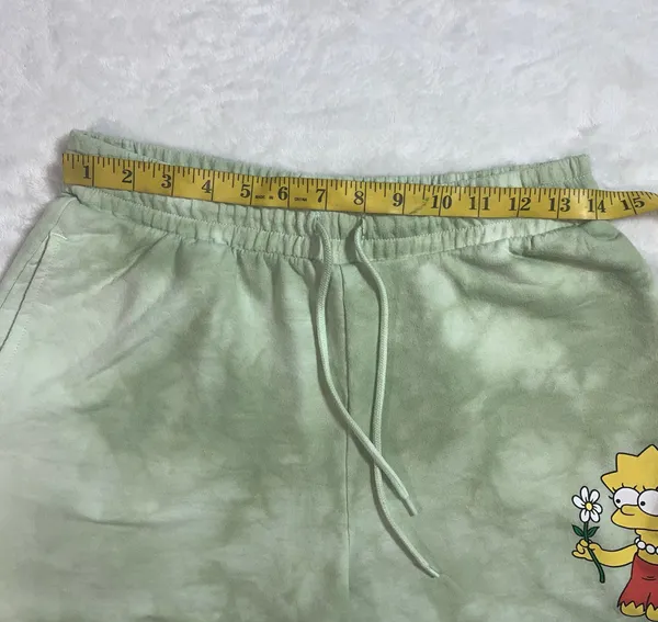 Lisa Simpson Sweatshirt/Shorts set size XS/S - Image 8