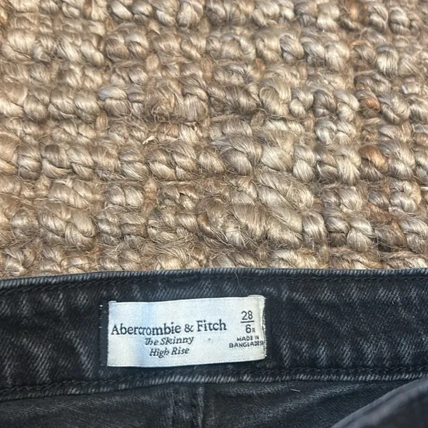 Abercrombie & Fitch The Skinny High Rise Black Denim Jean Size 28/6 - Image 6