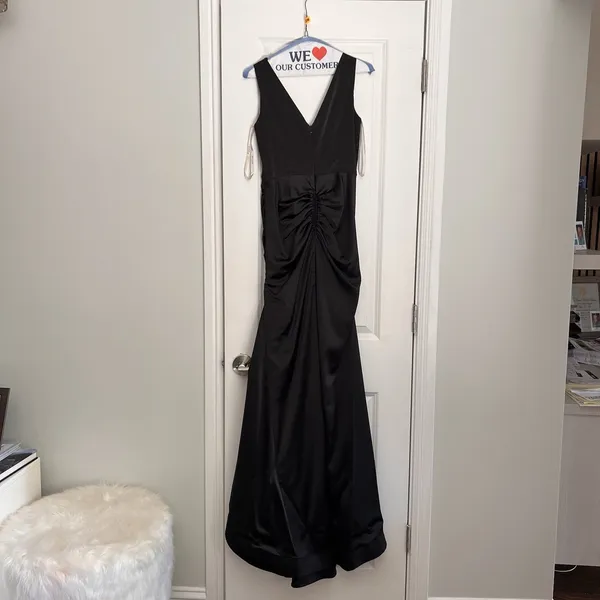 David's Bridal GALINA SIGNATURE Women’s Stretch Satin Ruched Mermaid Dress Black Size 2 EUC - Image 5