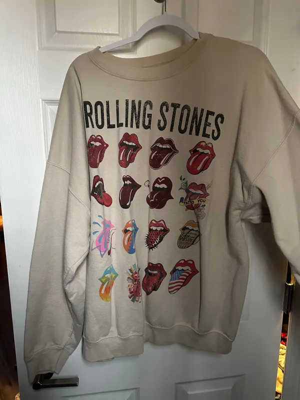Altar’d state Rolling Stones crew neck Size XL - Image 2