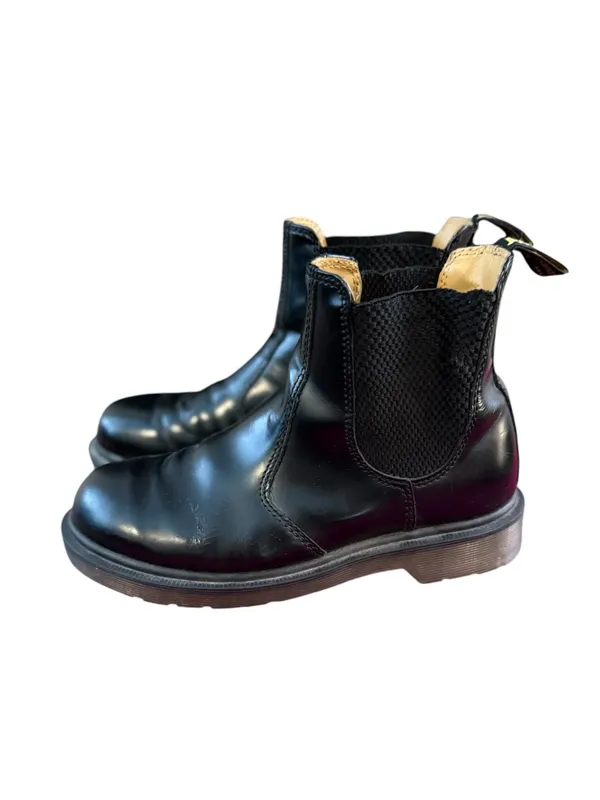 Dr. Martens 2976 Mono Chelsea Smooth Leather Ankle Boots - Image 6