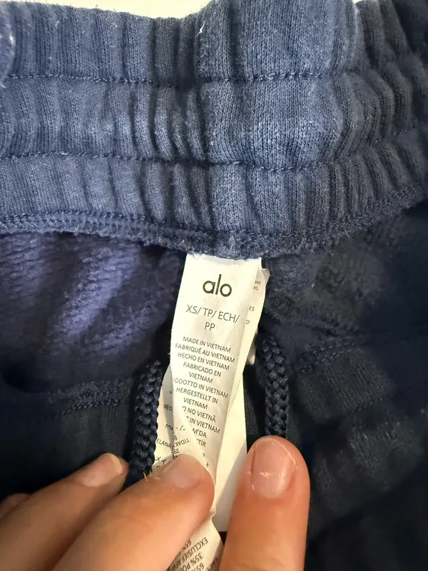 Alo Sweatpants Navy joggers - Image 3