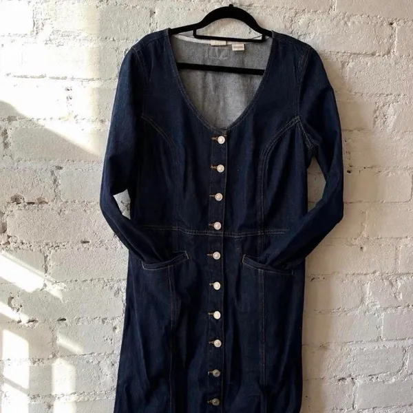 Levi-s Women's Blue and Navy Dress - Image 6