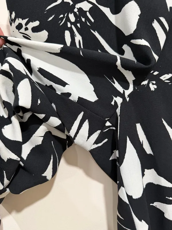 Nine West Black White Floral Wide Leg Crop Pants Size XL - Image 5