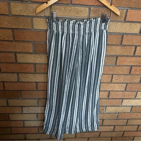 American Eagle Striped Wide Leg Flowy Pants Green & White Size Medium - Image 4