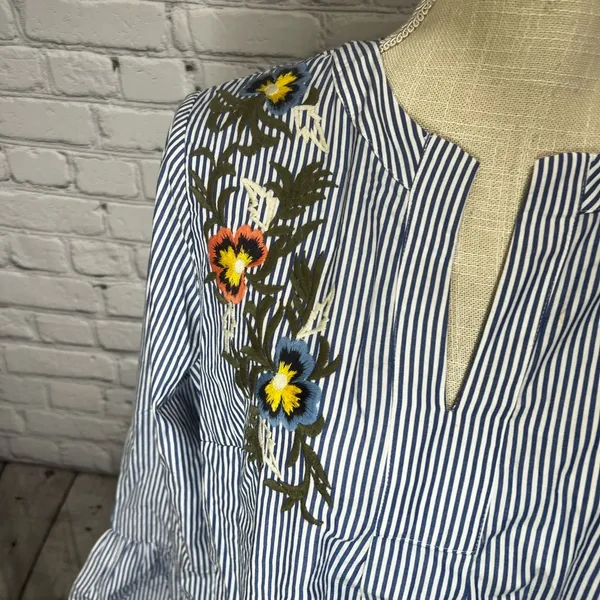 NWT Caslon puff sleeve embroidered blouse small - Image 7